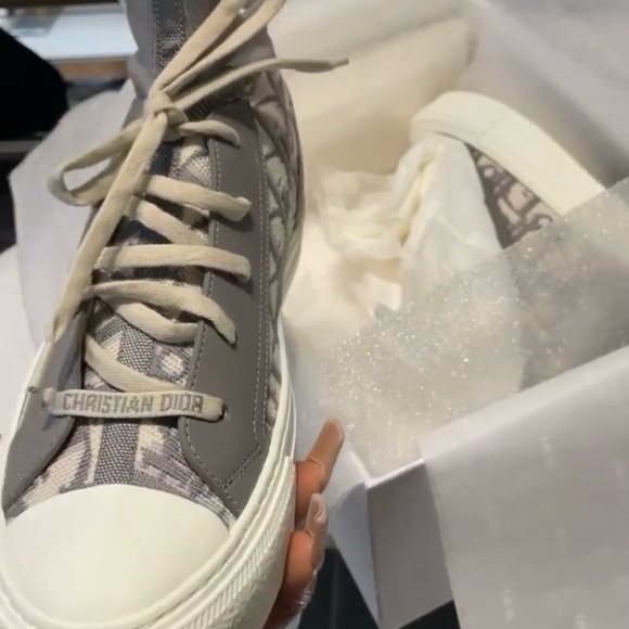 Authentic new  Dior sneakers. Have box and authentication card - Picture 2 of 3